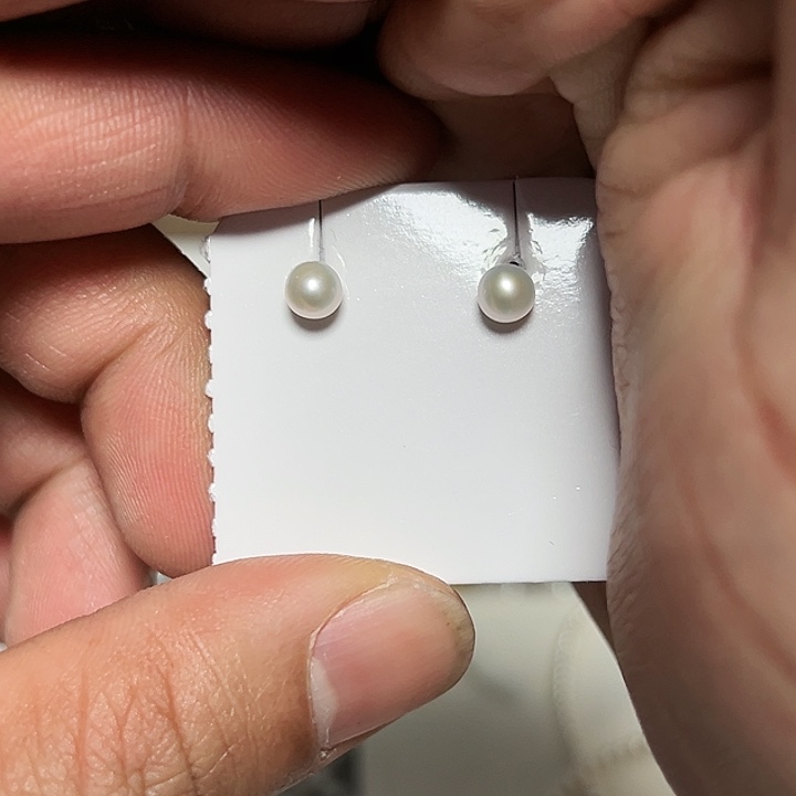 边***感银S925镶嵌耳饰淡水珍珠