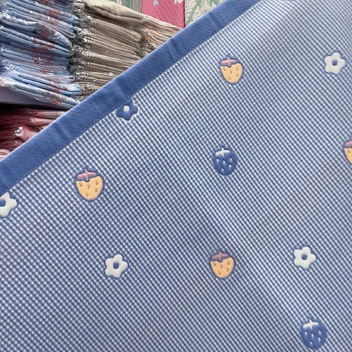 棉蓝色小草莓纯棉