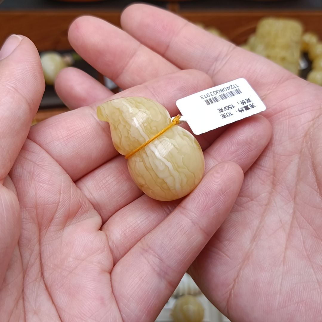 蜜蜡颈饰未镶嵌立体葫芦虎皮纹