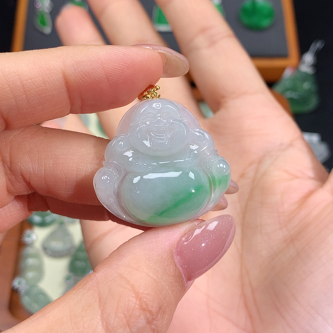 翡翠18K金镶嵌颈饰翡翠