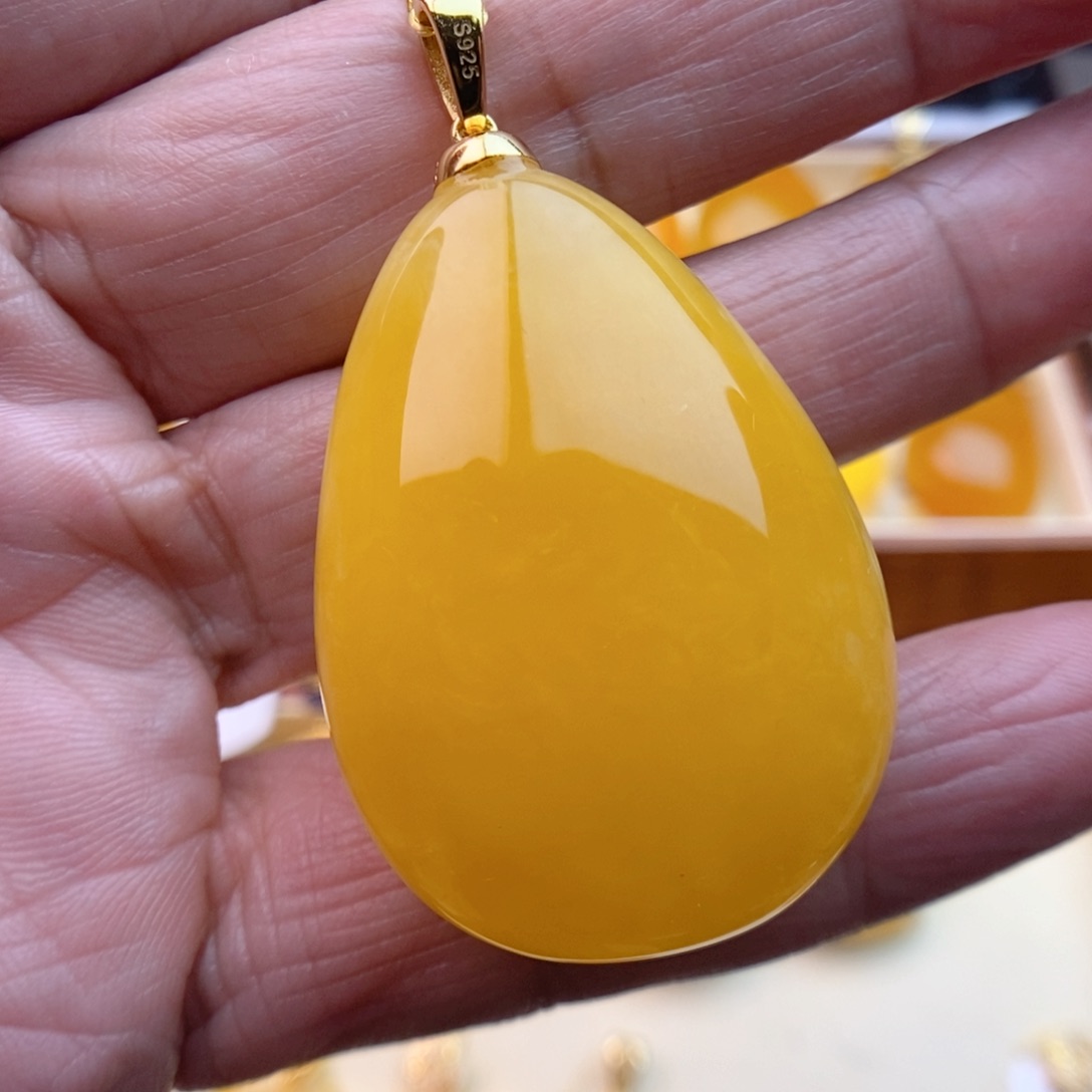 琥珀颈饰银S925镀金镶嵌