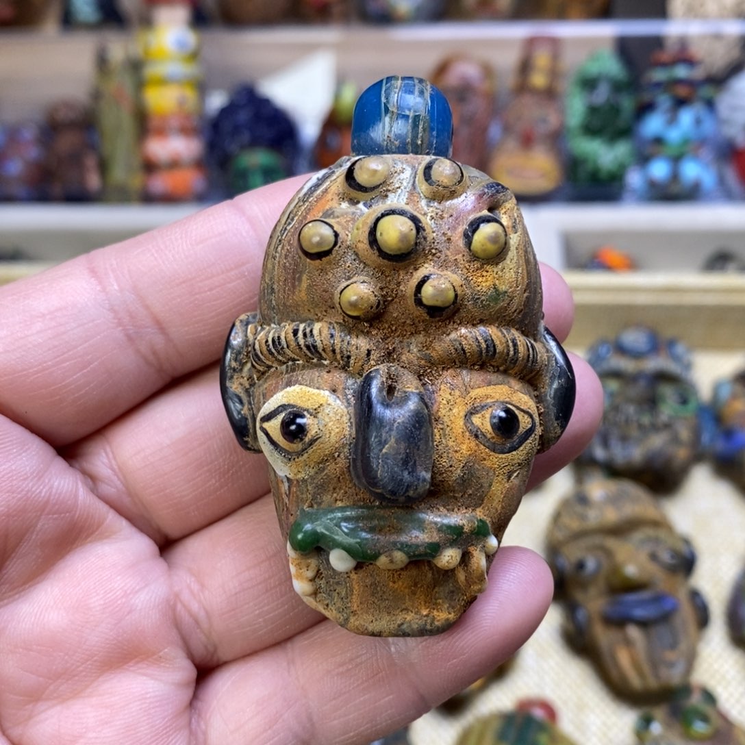 琉璃颈饰魔鬼老娃006