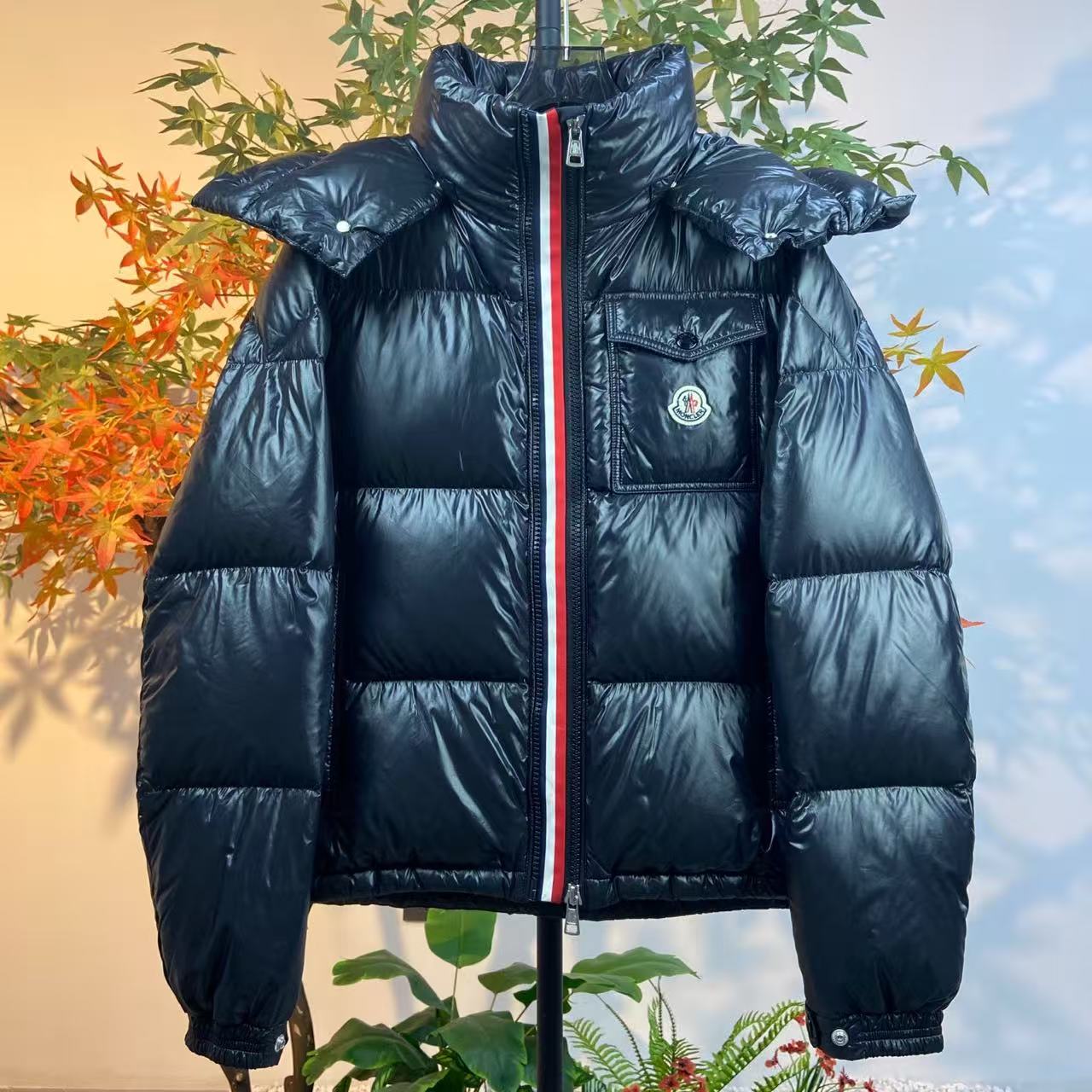 99新 MONCLER 2507243/2码/彩条纹拉链连帽立领羽绒服