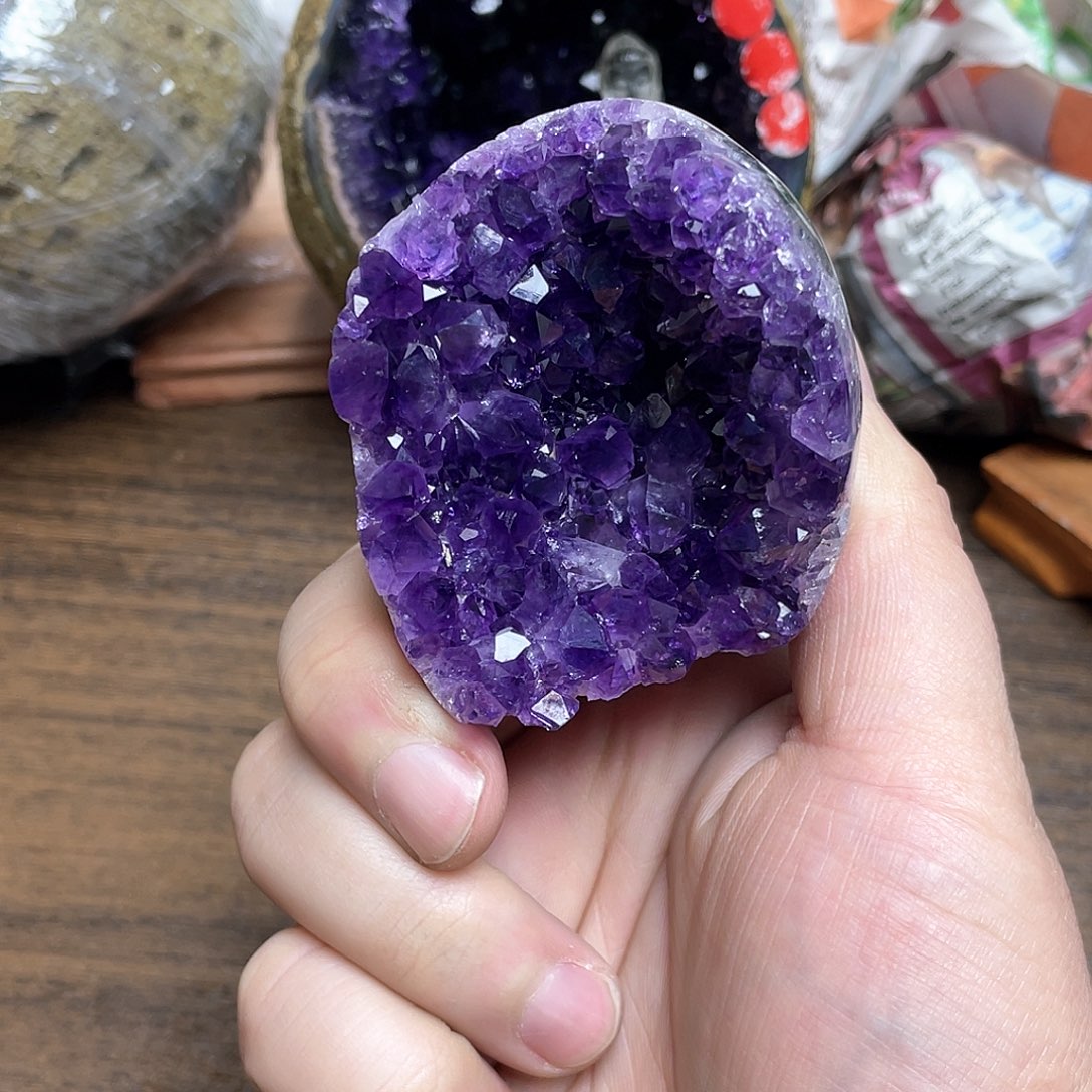 紫晶大型摆件（非配饰）未镶嵌