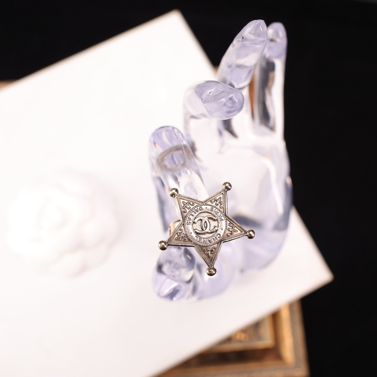 95新 Chanel/香奈儿 柚礼中古/香奈儿达拉斯五角星戒指lz512141