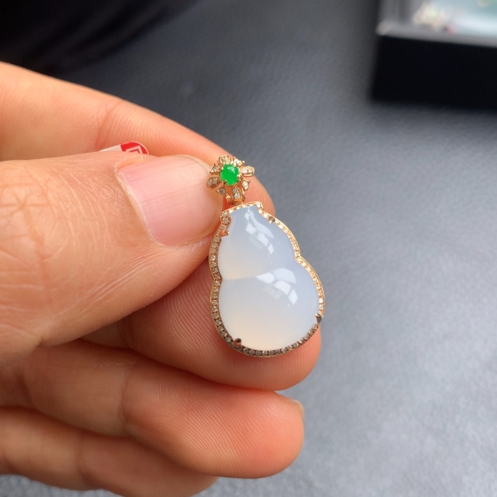 翡翠18K金镶嵌吊坠(不含链)