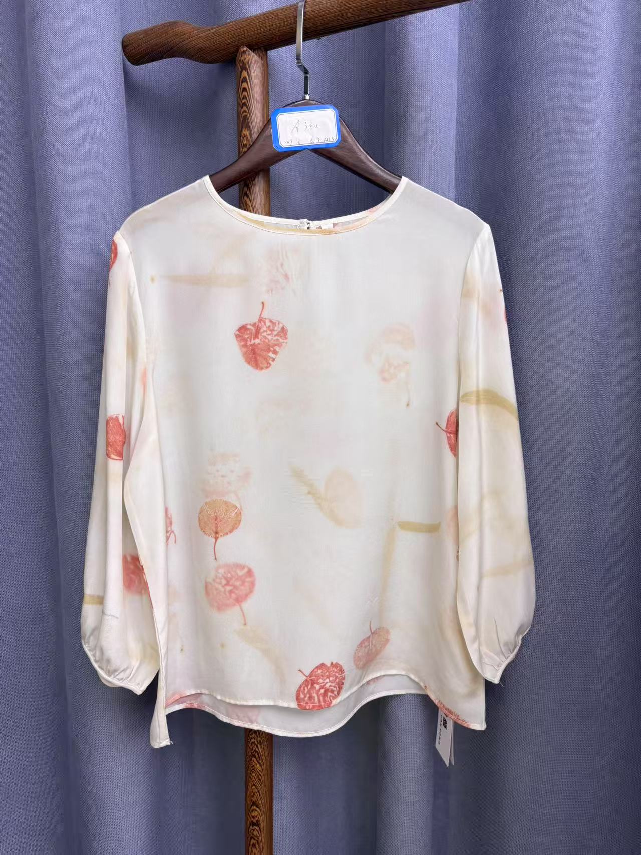 2025夏季新款休闲时尚圆领桑蚕丝双绉印花七分袖上衣女A330