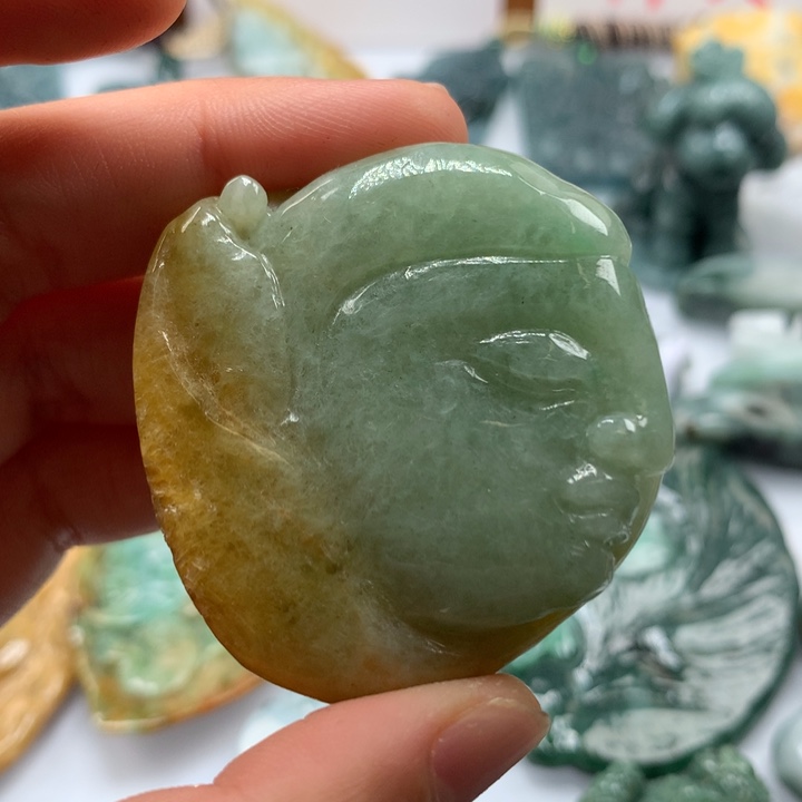 翡翠颈饰未镶嵌保真天然A货翡翠