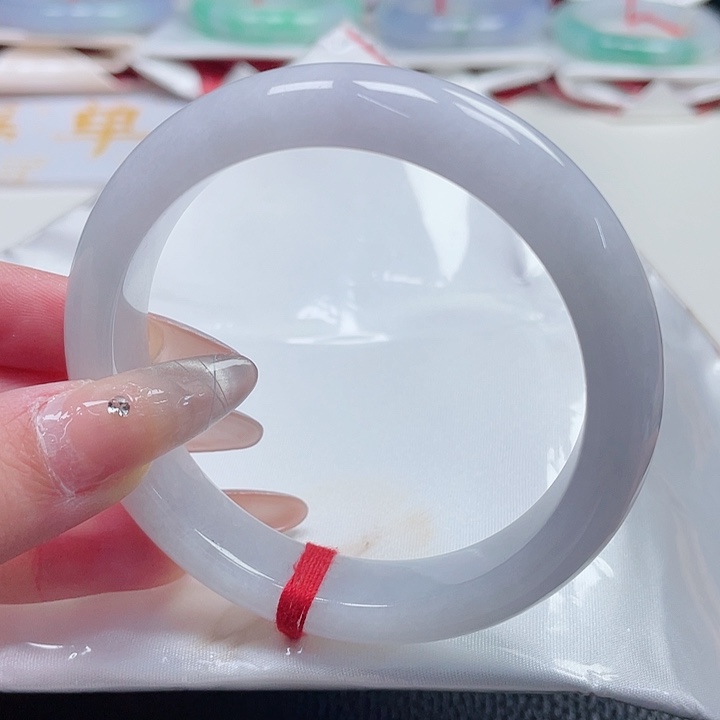 翡翠手镯未镶嵌缅甸