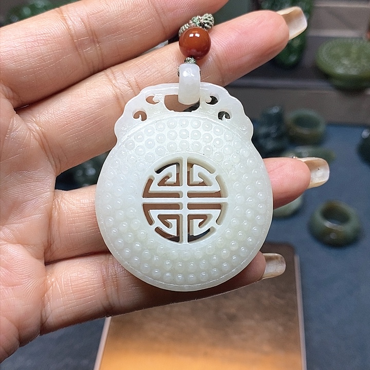 和田玉挂件未镶嵌