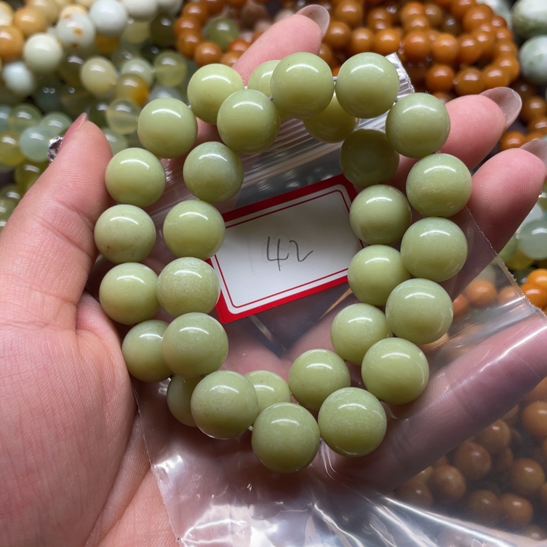 M***！蛇纹石玉未镶嵌手串