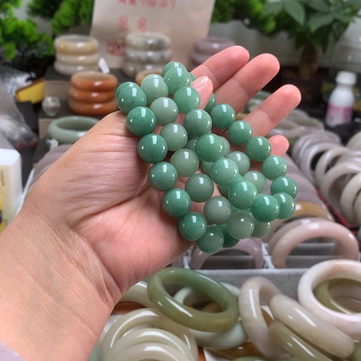 石英质玉未镶嵌手镯