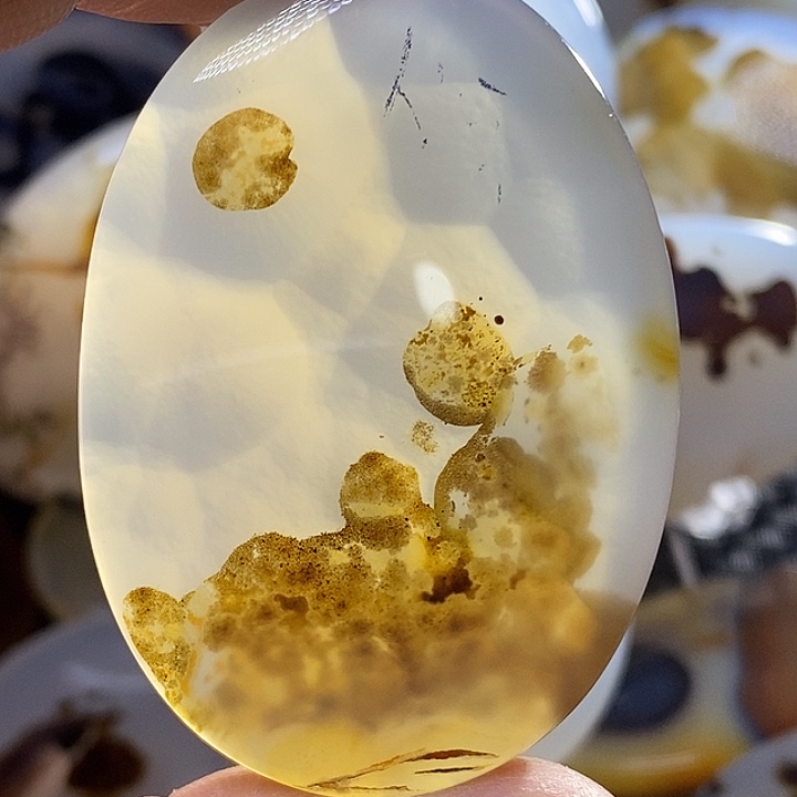 未镶嵌颈饰玛瑙/玉髓高**姐