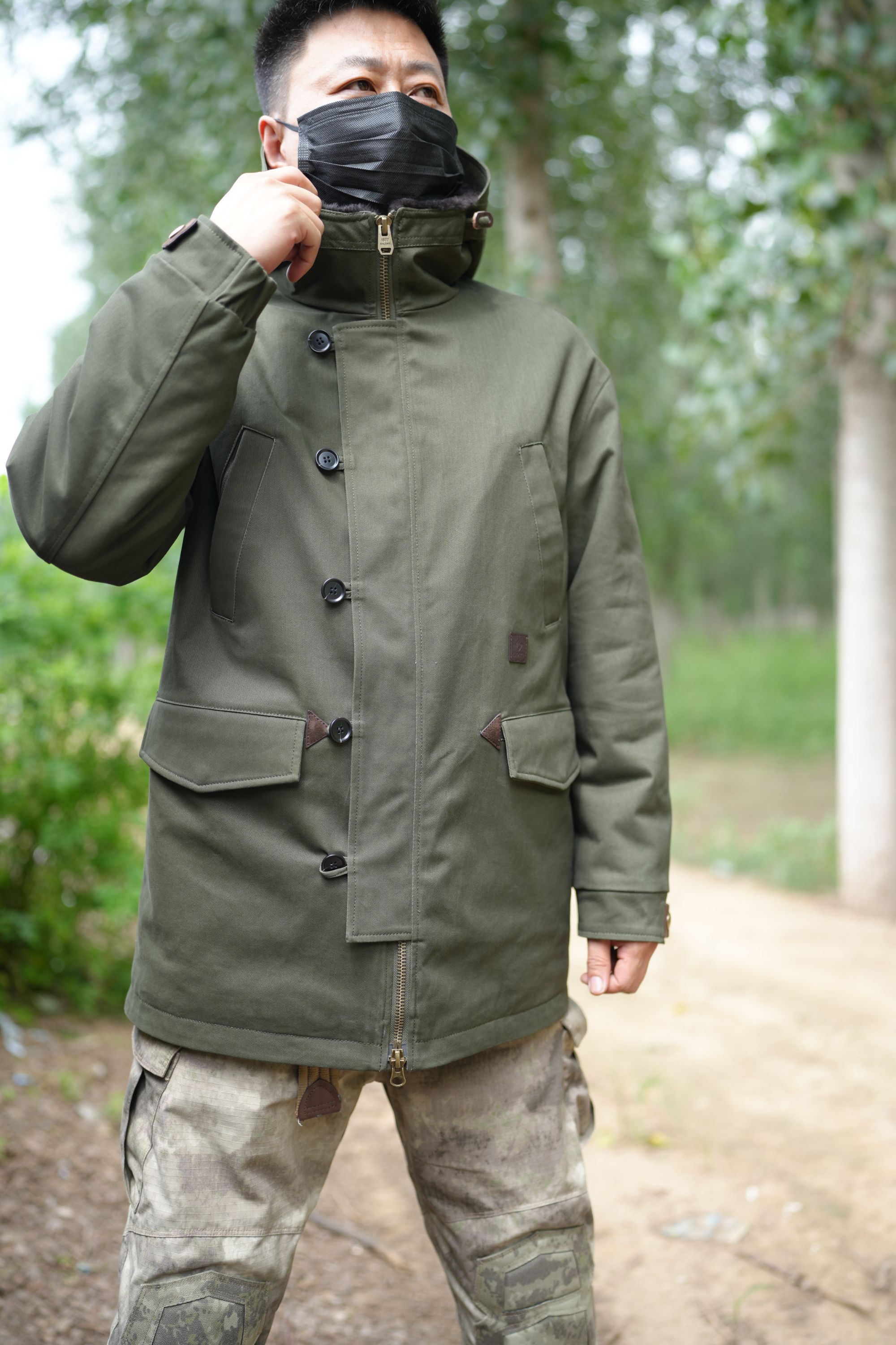 6378/保暖中长款连帽工装军绿男风衣厚款休闲棉服多口袋皮毛一体