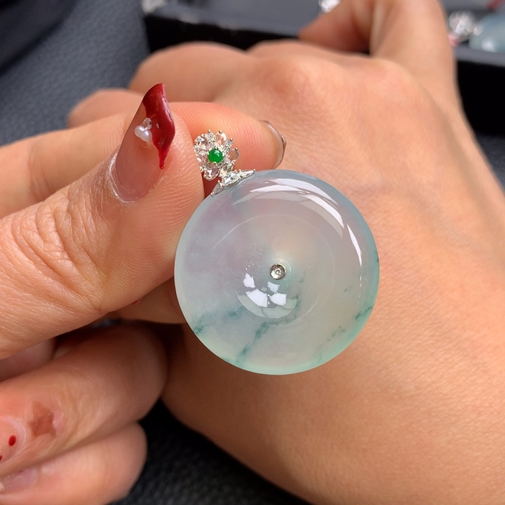 翡翠吊坠(不含链)18K金镶嵌