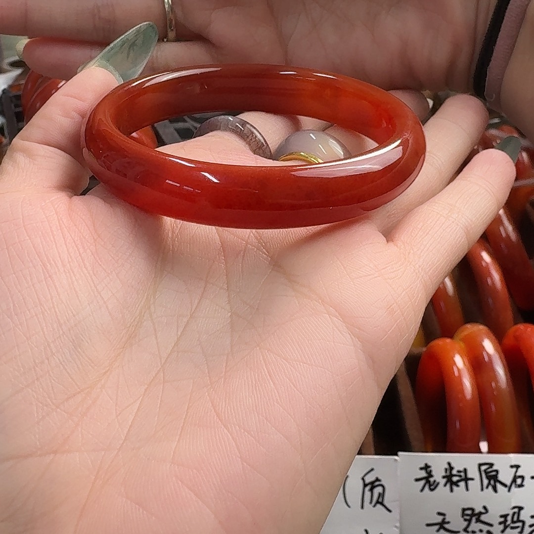 玛瑙/玉髓未镶嵌手镯