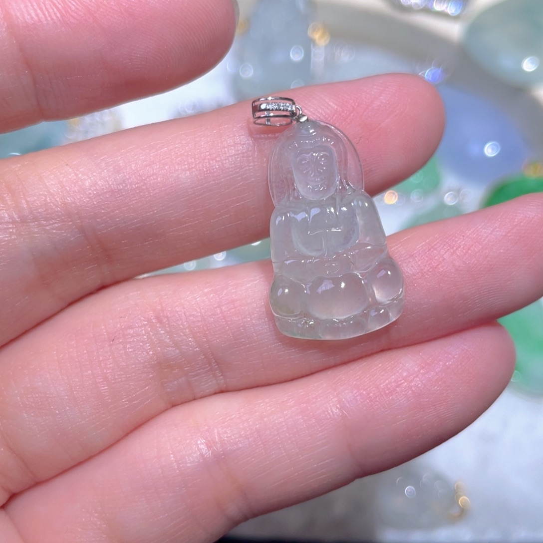 翡翠18K金镶嵌颈饰翡翠