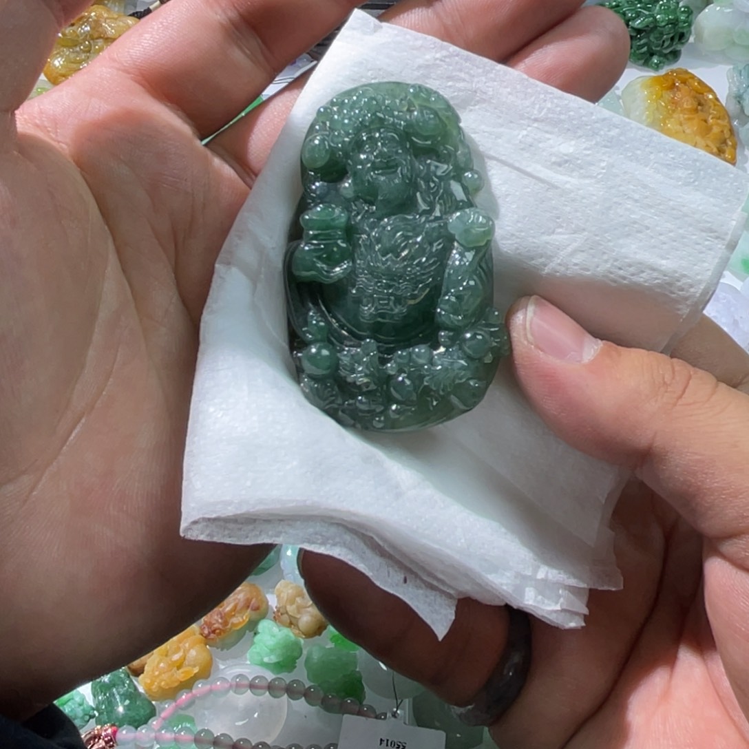 翡翠颈饰未镶嵌天然