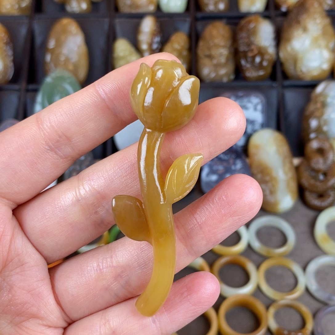 和田玉颈饰未镶嵌