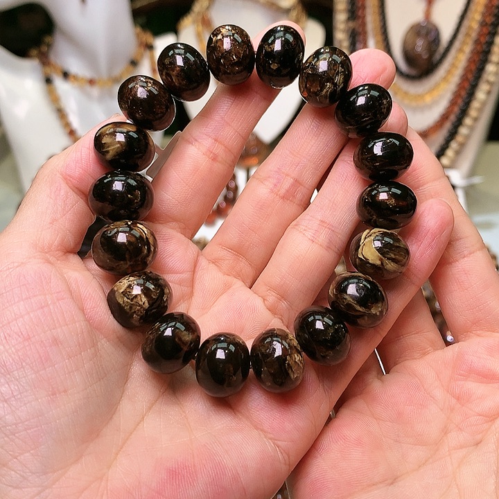 琥珀裸石未镶嵌抚顺琥珀