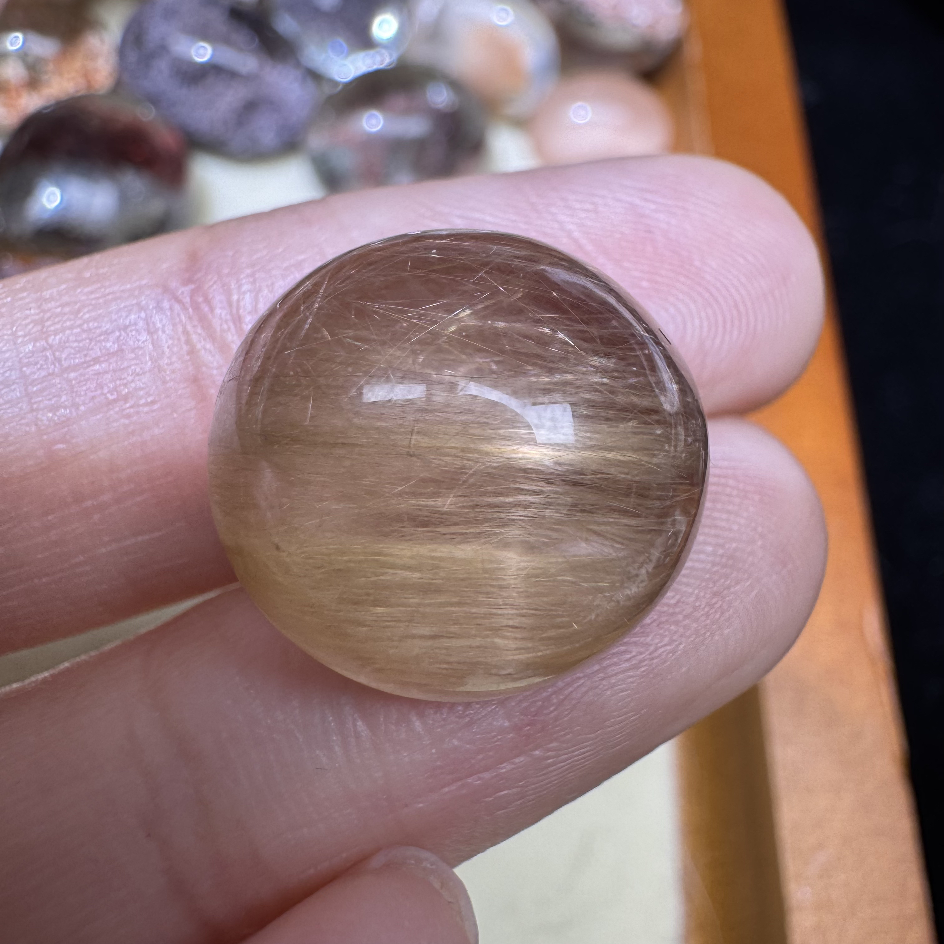 定制款兔毛发水晶蛋面