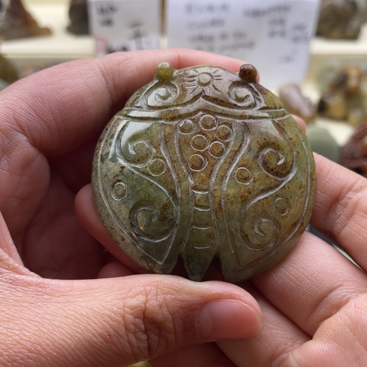 蛇纹石玉颈饰未镶嵌39