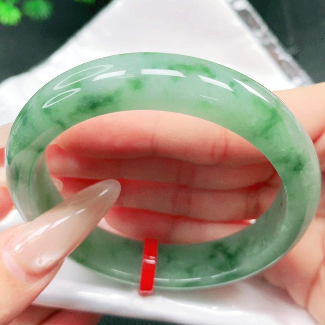 翡翠未镶嵌手镯56.57