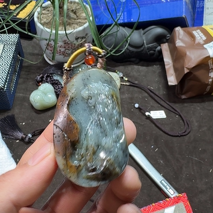 未镶嵌和田玉车挂