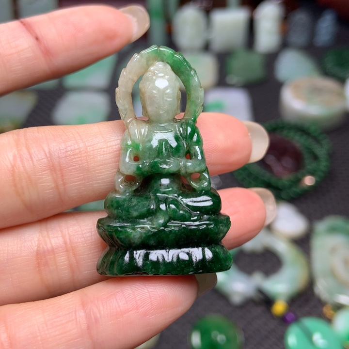 1***E翡翠未镶嵌挂件清