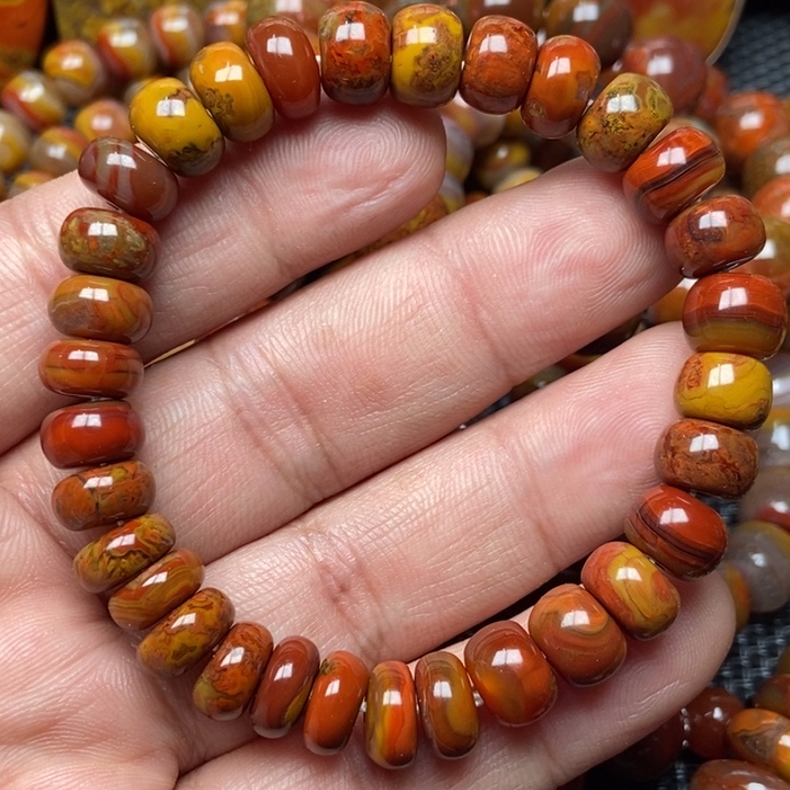 玛瑙/玉髓手串未镶嵌