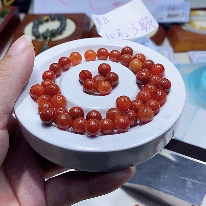 翡翠散珠冰红翡卡8