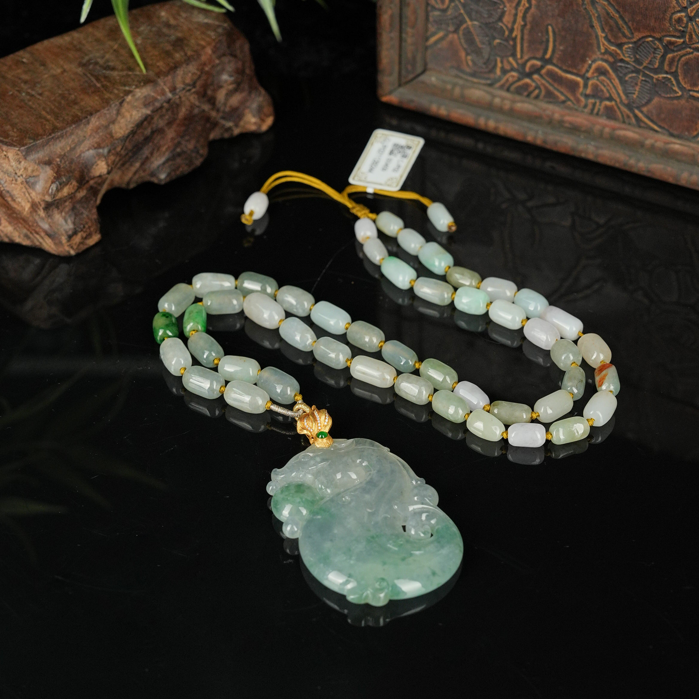 R*18K翡翠雕刻项链@CLP021129244@多样性发其一