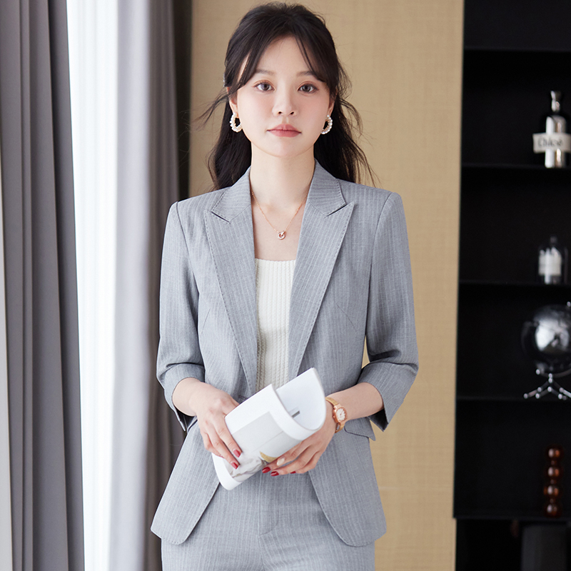 2026春夏新款七分袖薄款小个子短款条纹气质时尚修身韩版西装外套