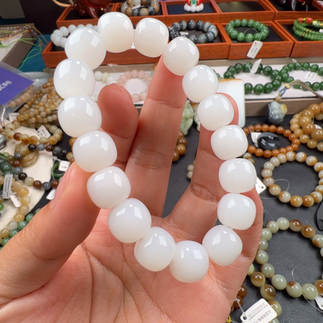 和田玉手链未镶嵌