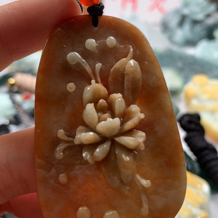 翡翠颈饰未镶嵌保真天然A货翡翠