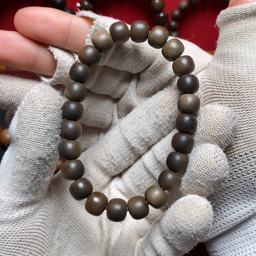 檀香木其他8^9横纹 老山檀香 阴沉料 乱纹体验