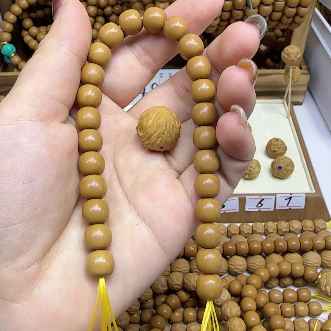 猴头核桃吊坠云**里猴头悟空➕2   标