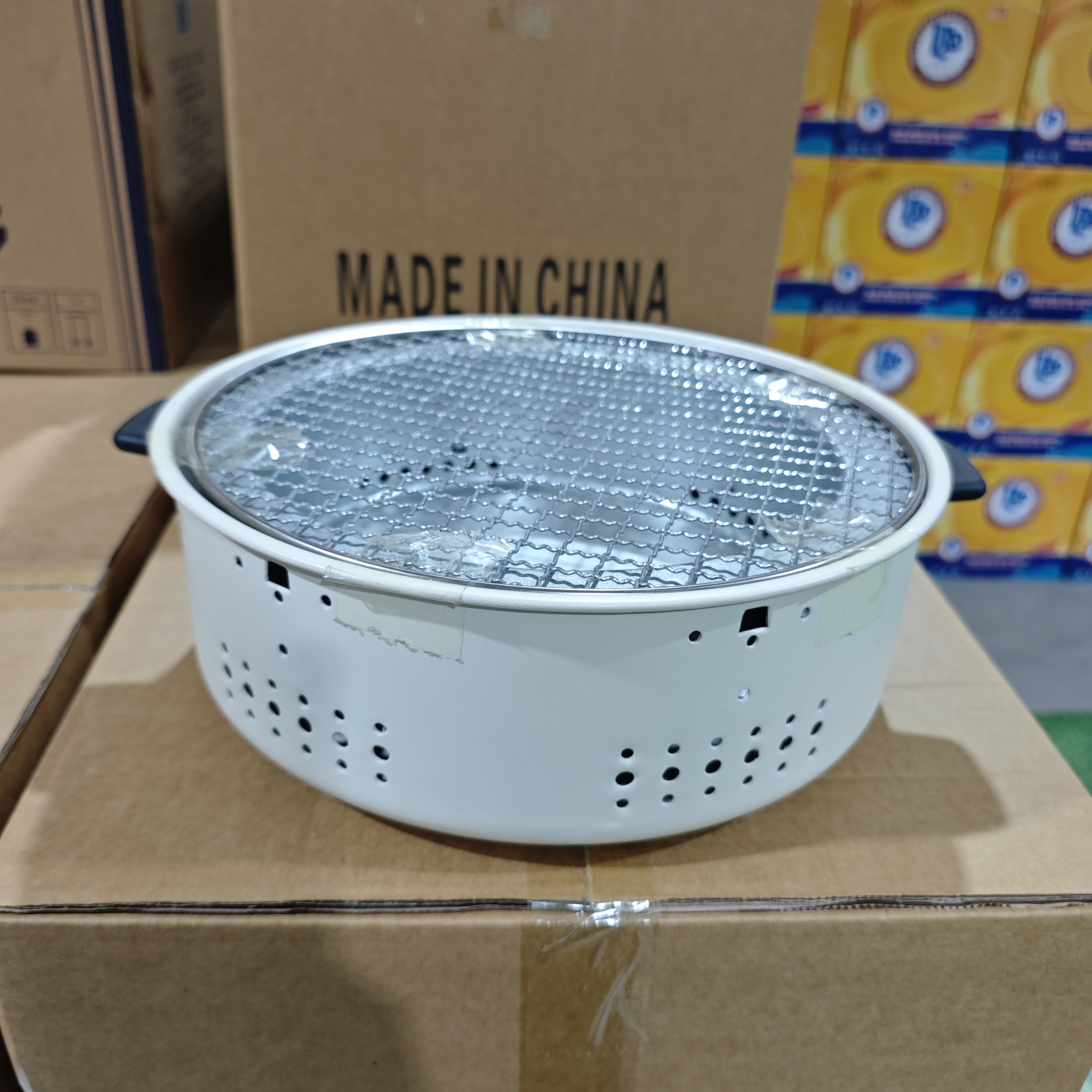 屋外围炉烧烤煮茶