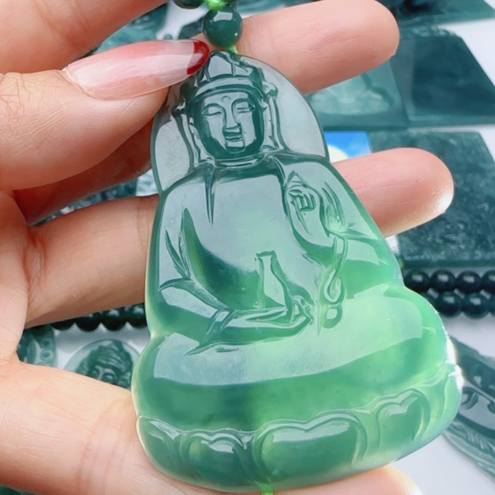 翡翠未镶嵌颈饰多样性发货天然A货翡翠