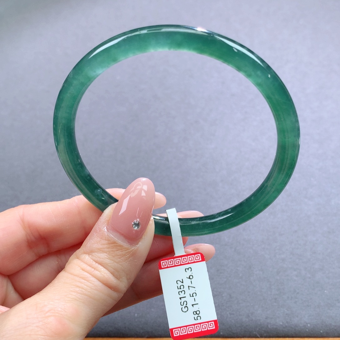 翡翠手镯未镶嵌天然翡翠手镯叮当镯