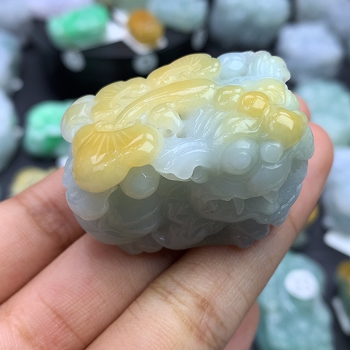 翡翠未镶嵌颈饰天然缅甸翡翠