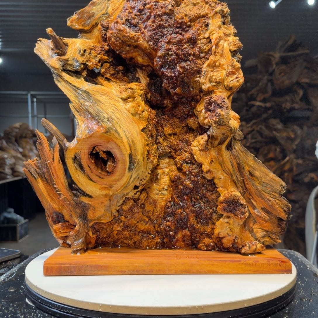 假***如木王一刀琥珀木摆件44