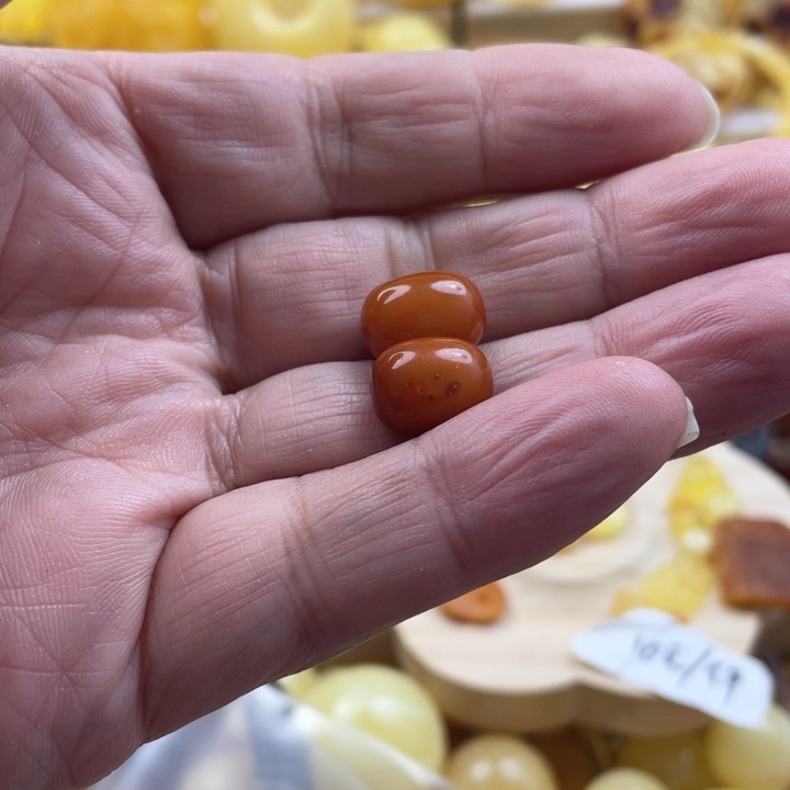 蜜蜡手串未镶嵌吊坠