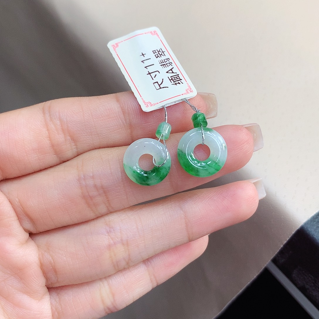 未镶嵌戒指翡翠甜甜圈