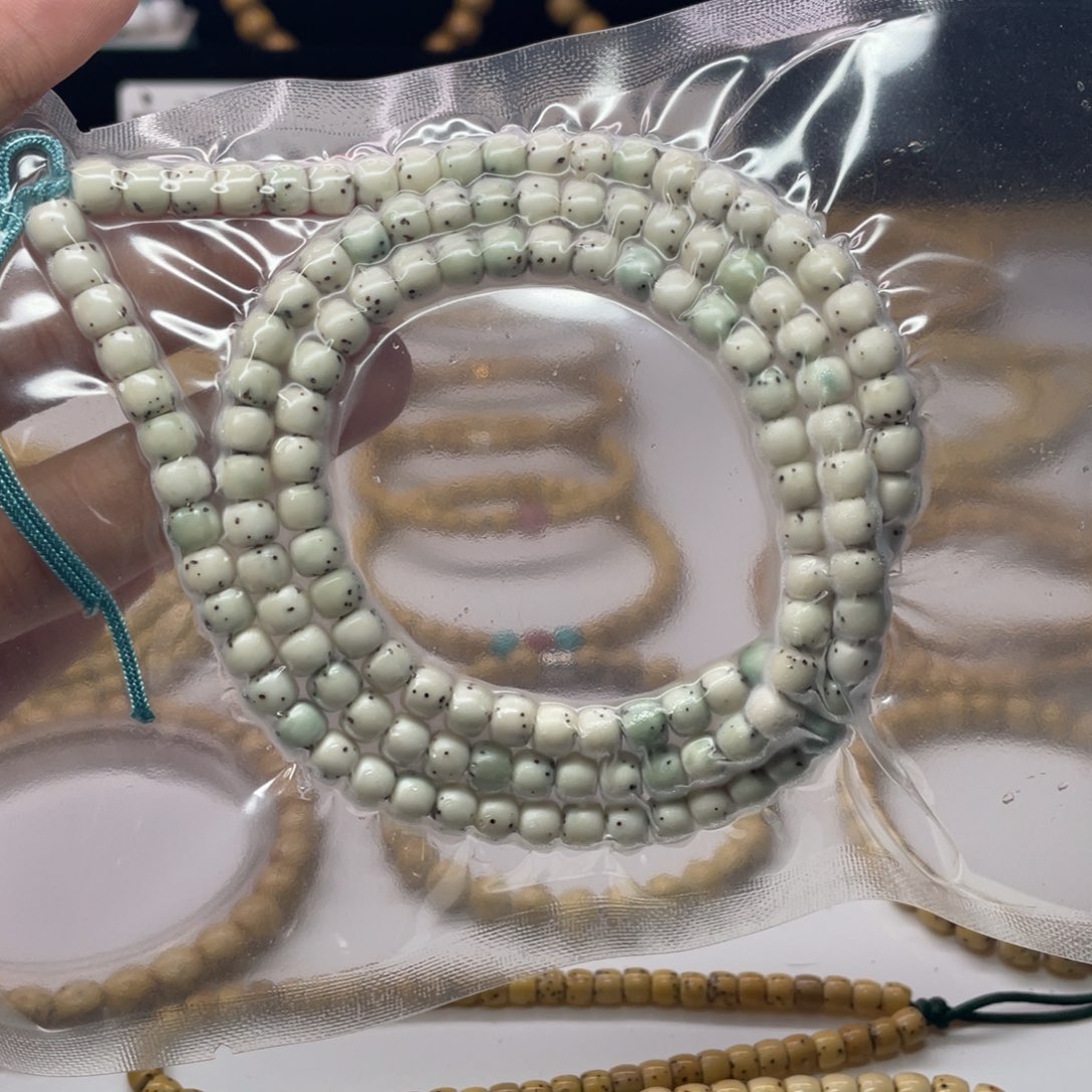 星月菩提吊坠睡****蜂65石玉