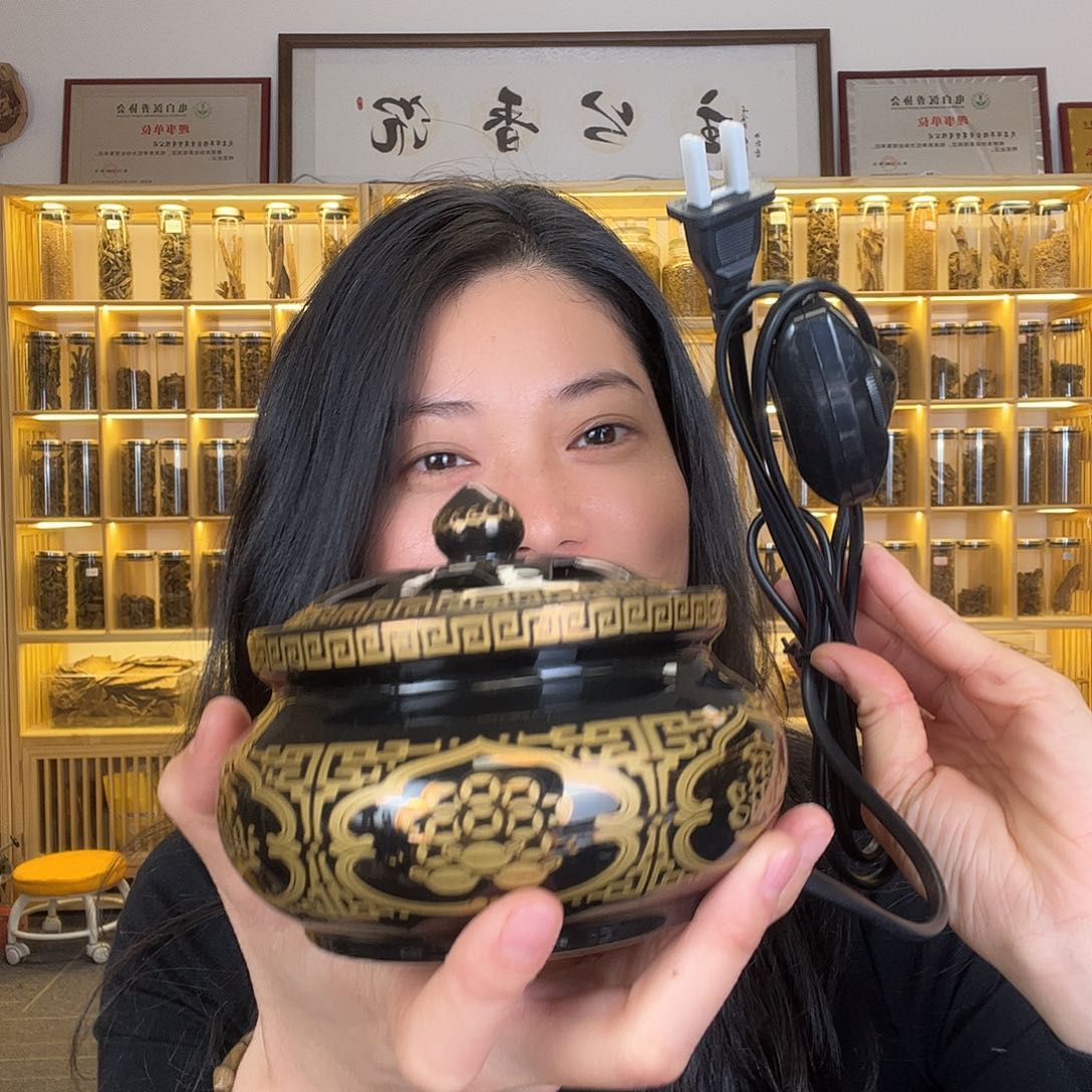 沉香沉香木制品熏香炉一个