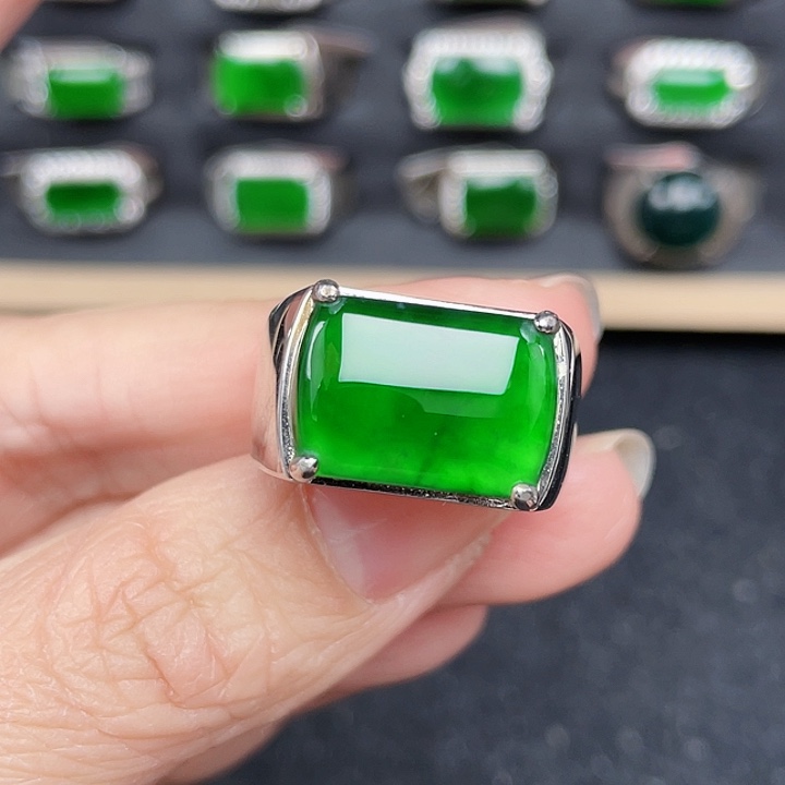 翡翠戒指银S925镶嵌包邮没运费险