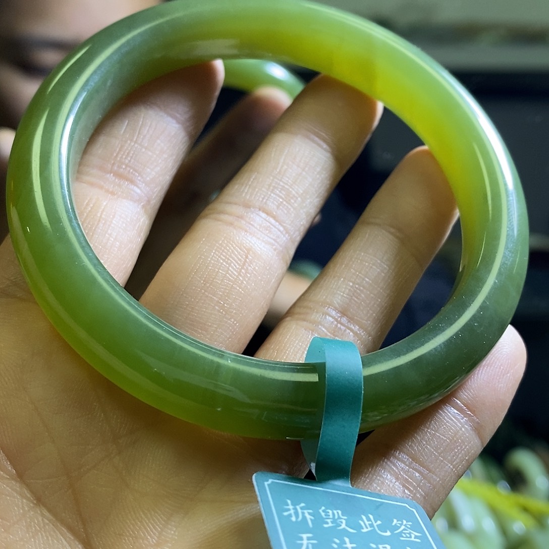 岫玉未镶嵌手镯58口径