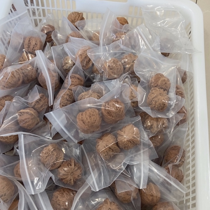 吊坠文玩核桃磨盘瑕疵
