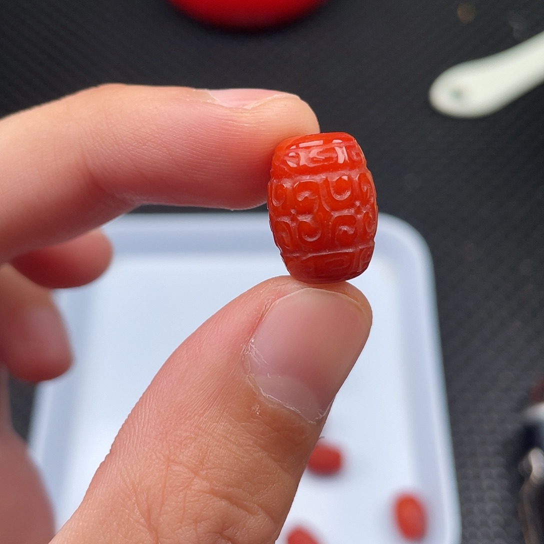 南红玛瑙未镶嵌12*15回纹桶珠一颗